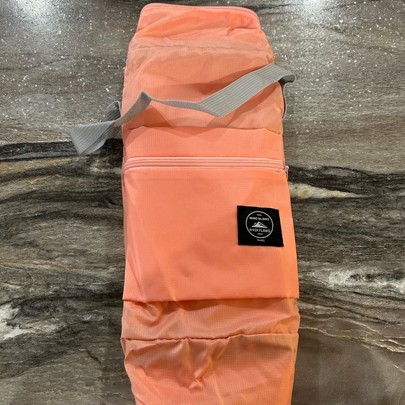 Peachy Pink Nylon Foldable Travel Bag Large Capacity Luggage WaterProof - Picture 2 of 6